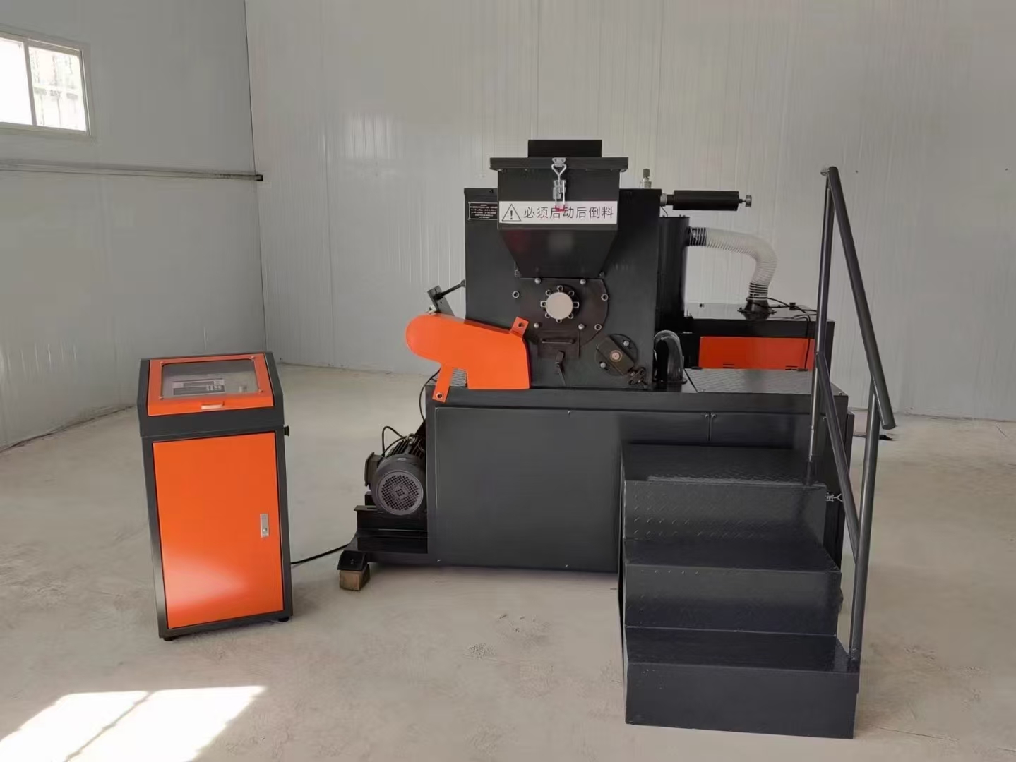 全自動焦炭制球一體機使用注意事項及保養(yǎng)